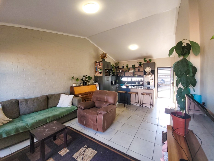 2 Bedroom Property for Sale in Van Der Hoff Park North West